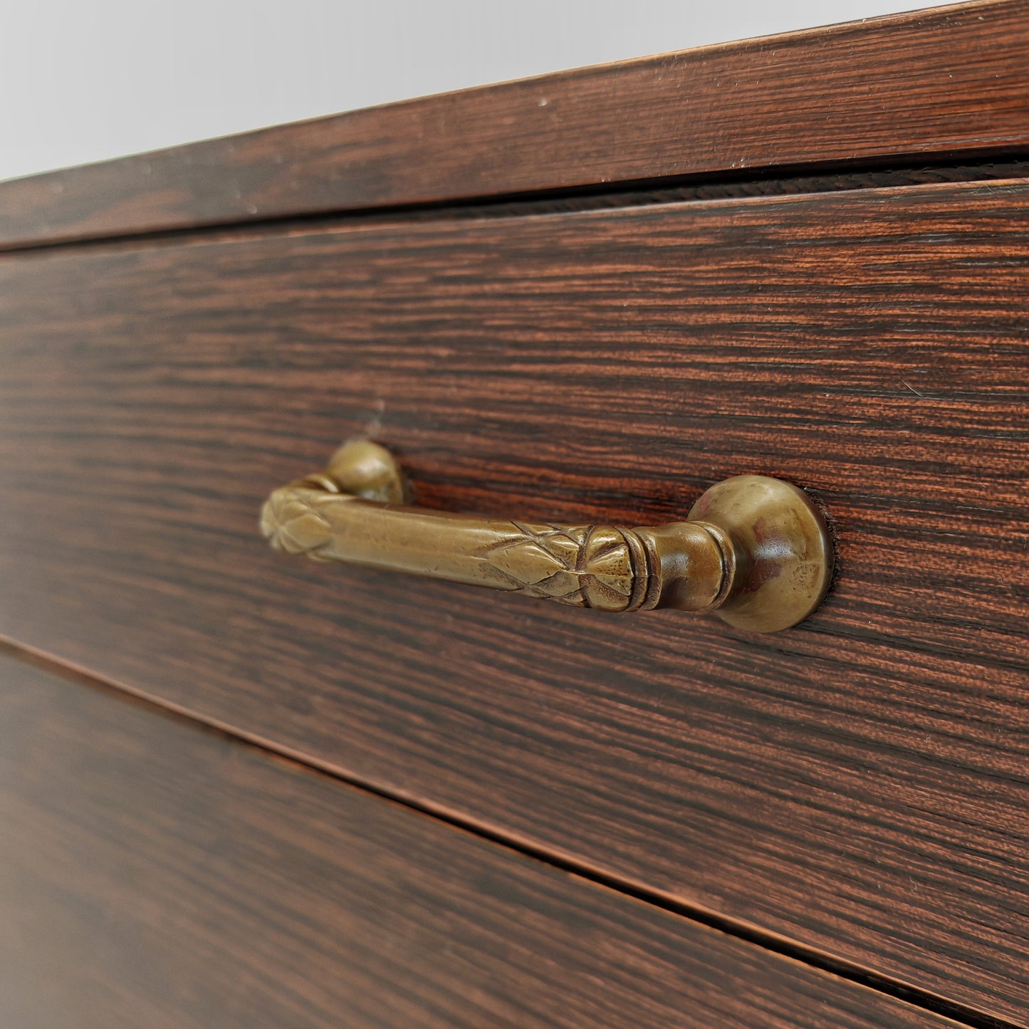 Cassettiera vintage di design  in legno esotico e bambù anni 70
