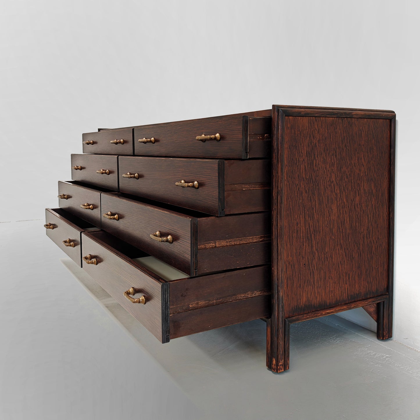 Cassettiera vintage di design  in legno esotico e bambù anni 70