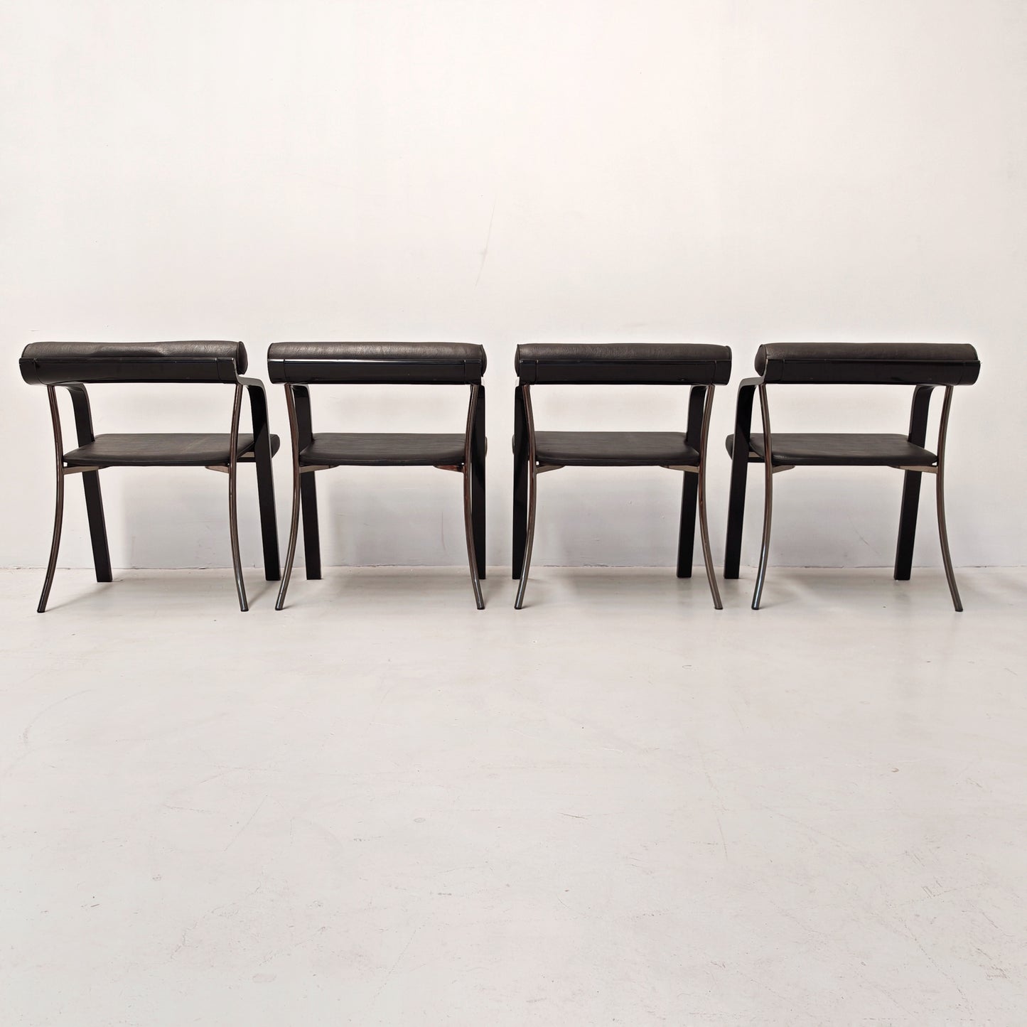 4 Sedie poltroncine nere con braccioli vintage anni 80