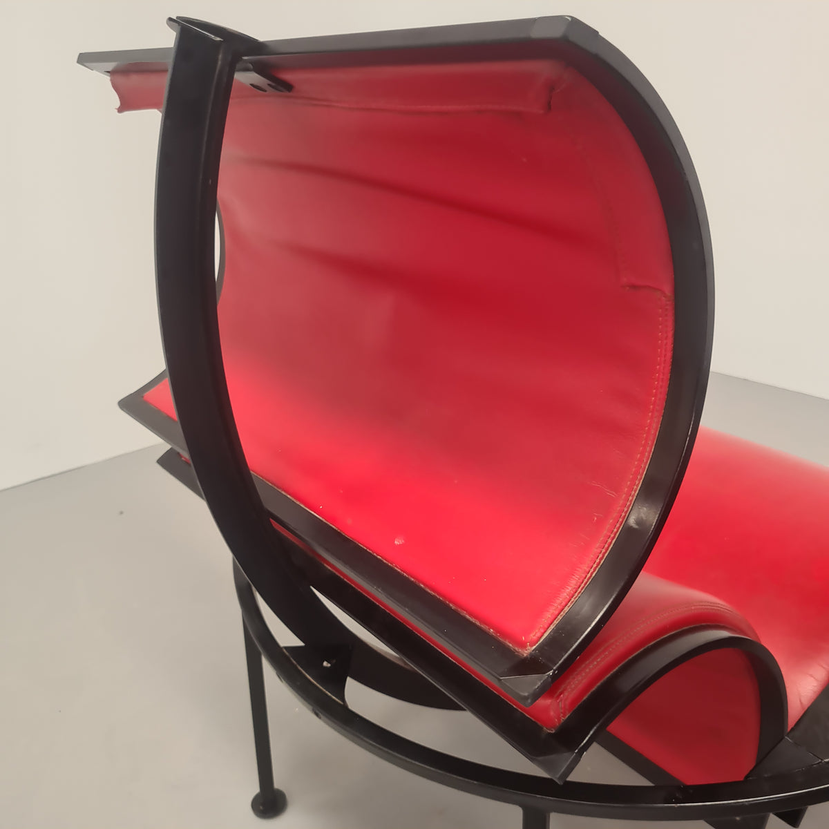 Paire de fauteuils en fer et cuir des années 80, modèle Signora Chan de Carlo Forcolini pour Alias (1986)