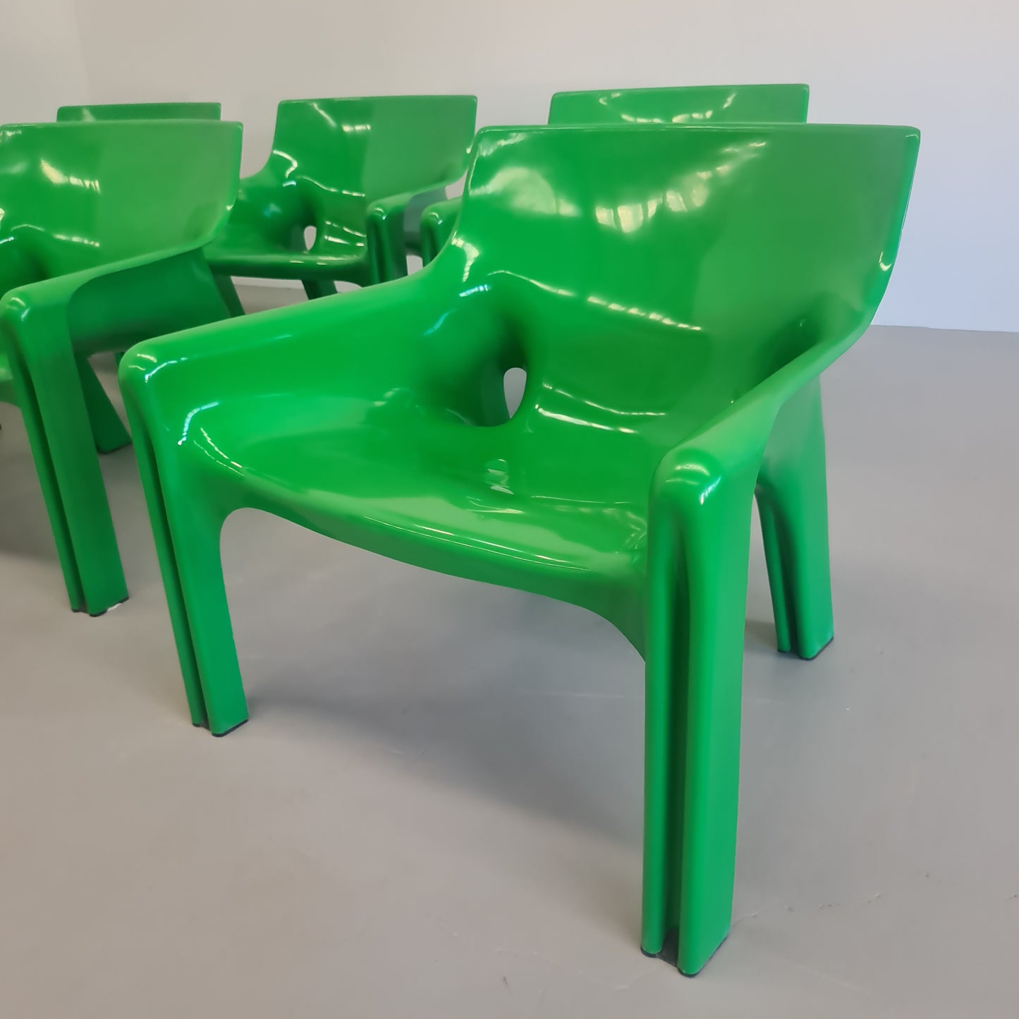 Set di 6 Poltrone Vicario Vico Magistretti per Artemide 1970's (VERDE)