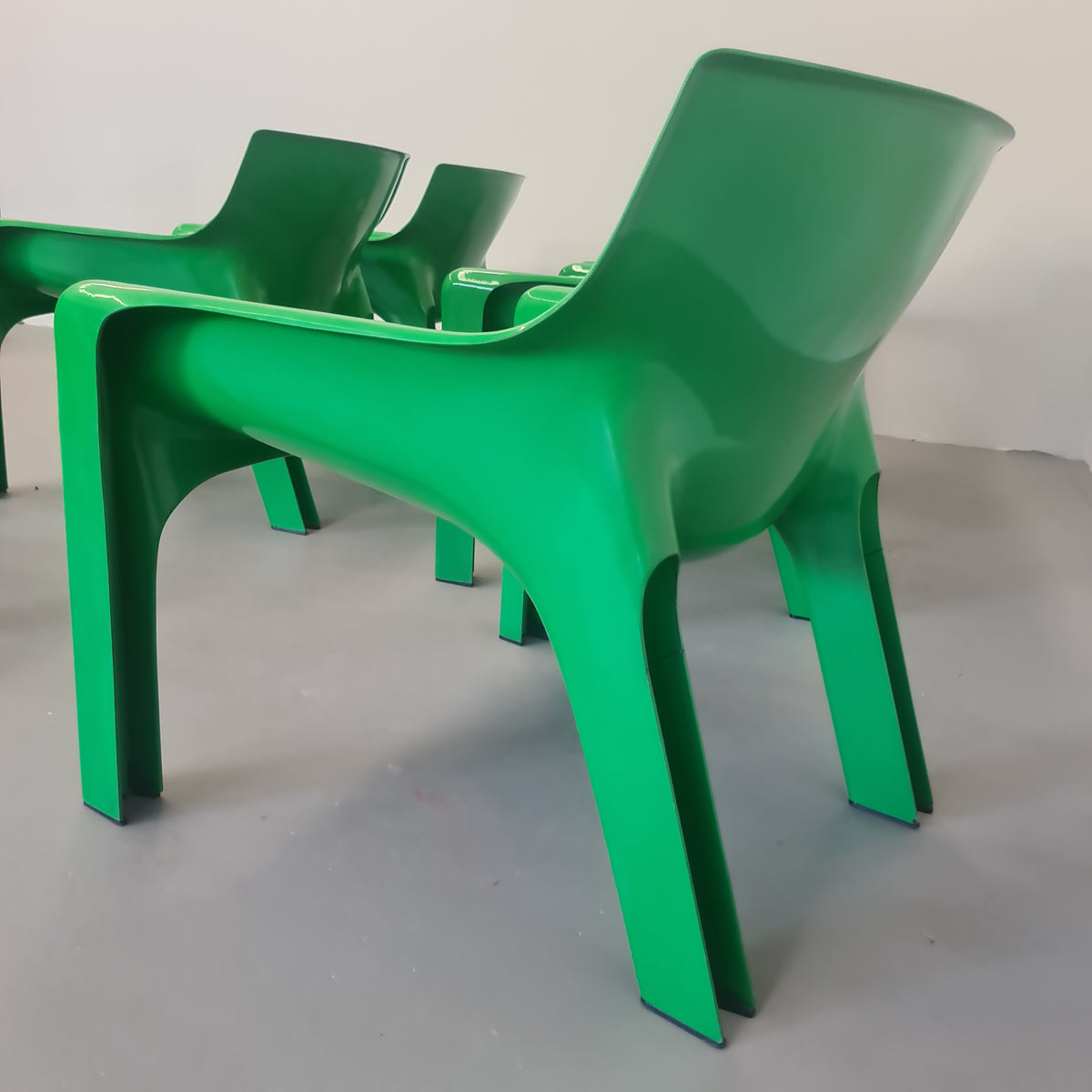 Fauteuil Vicario de Vico Magistretti pour Artemide, années 1970 (VERT)