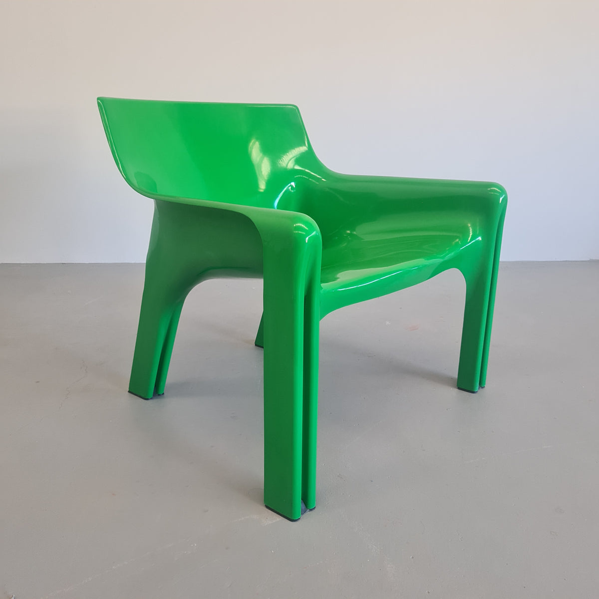 Fauteuil Vicario de Vico Magistretti pour Artemide, années 1970 (VERT)