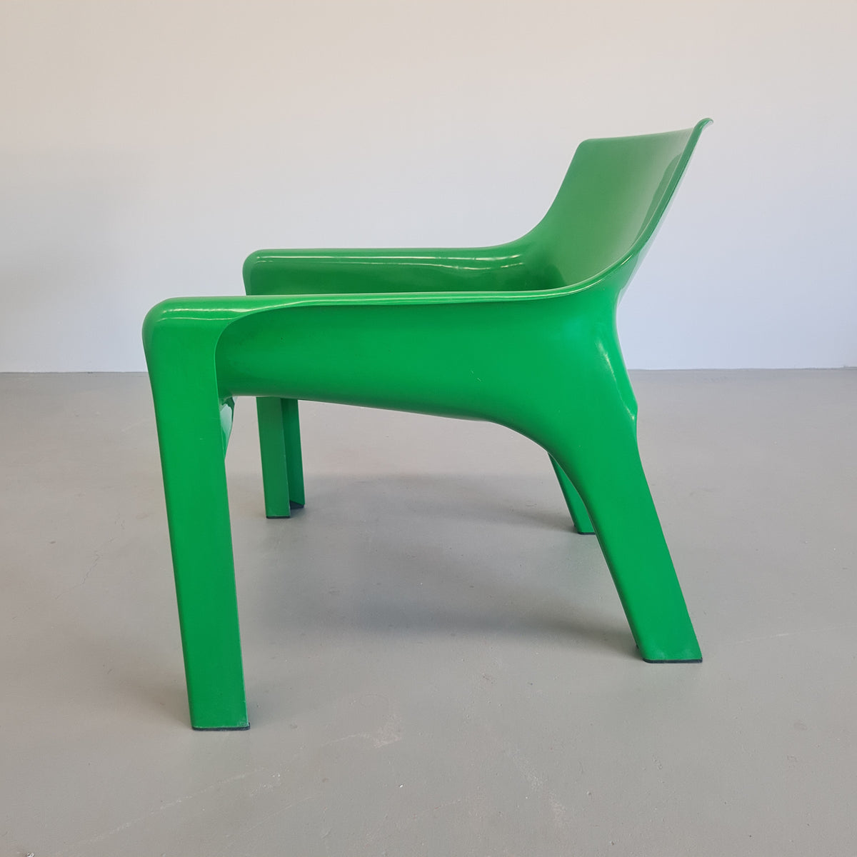 Fauteuil Vicario de Vico Magistretti pour Artemide, années 1970 (VERT)