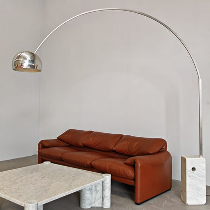 Table basse Jumbo en marbre, Gae Aulenti pour Knoll.