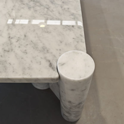 Table basse Jumbo en marbre, Gae Aulenti pour Knoll.