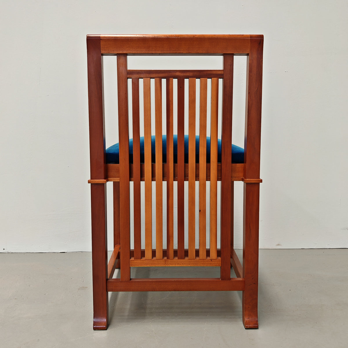 Sedie Coonley, Frank Lloyd Wright per Cassina 1989