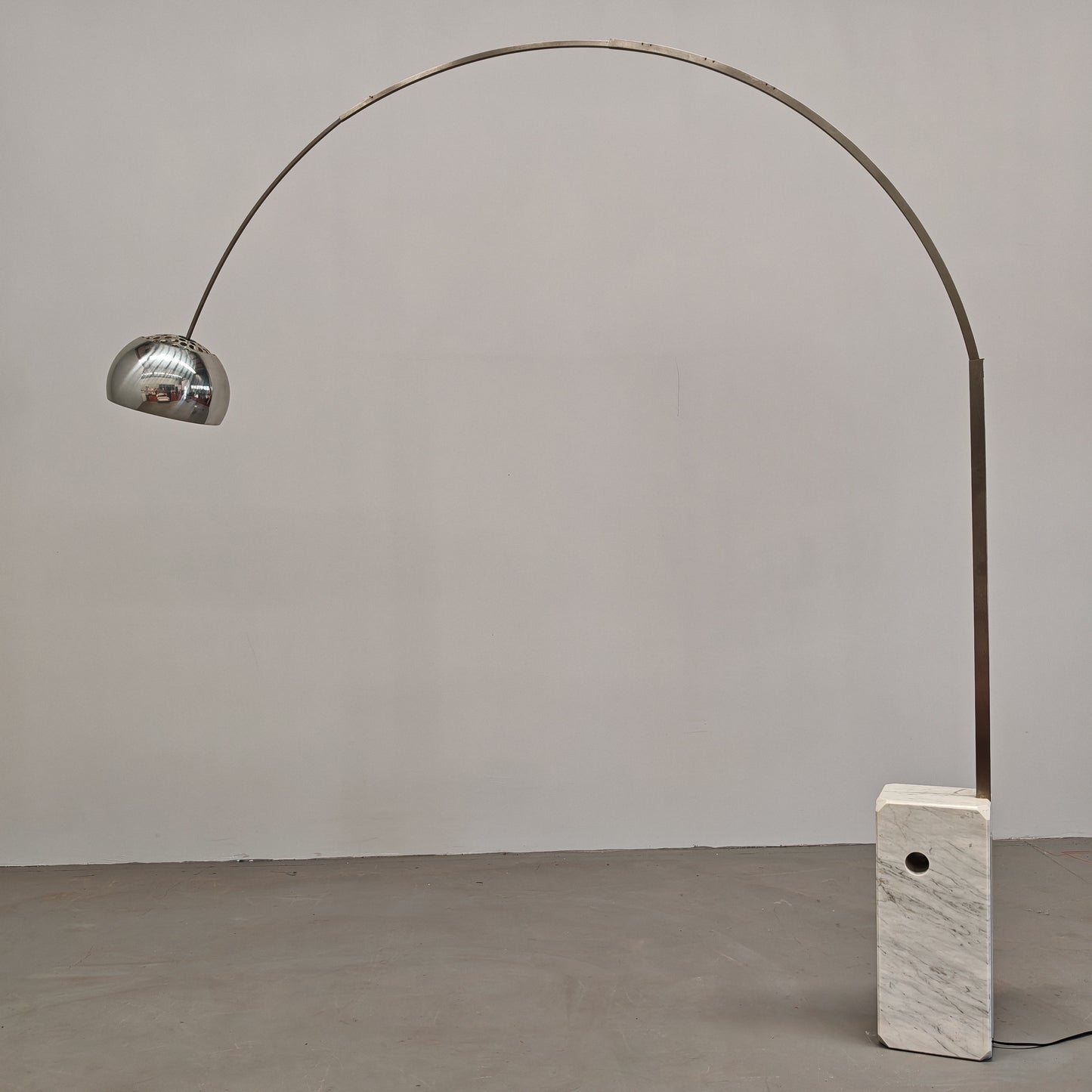 Lampada modello Arco, A&PG Castiglioni per Flos 1962