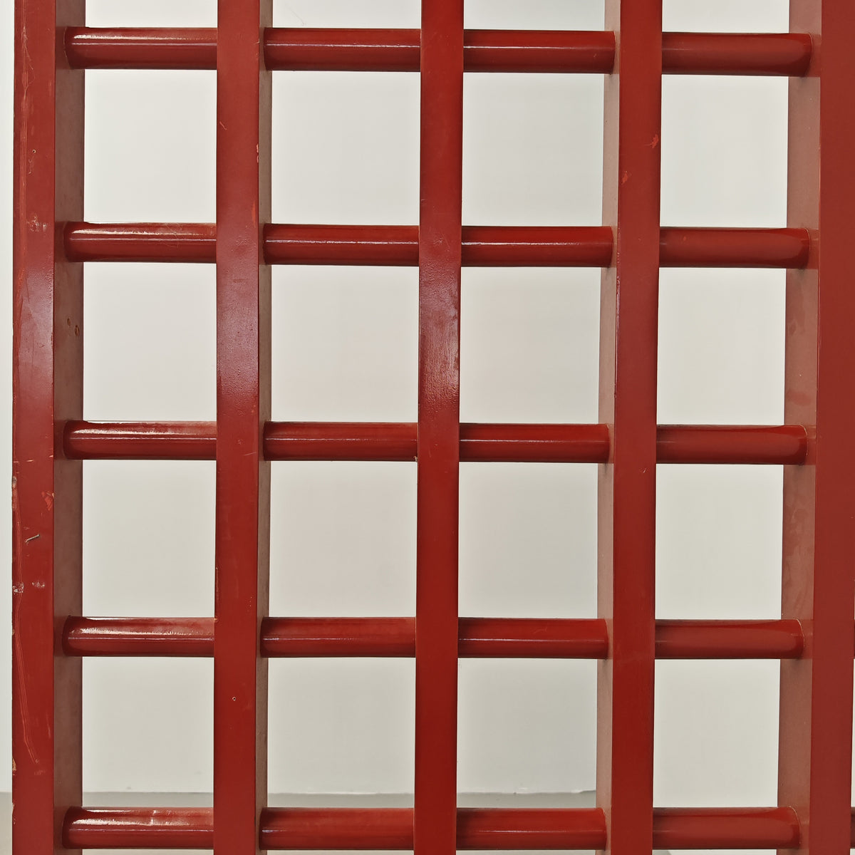 Grand séparateur en bois rouge des années 70