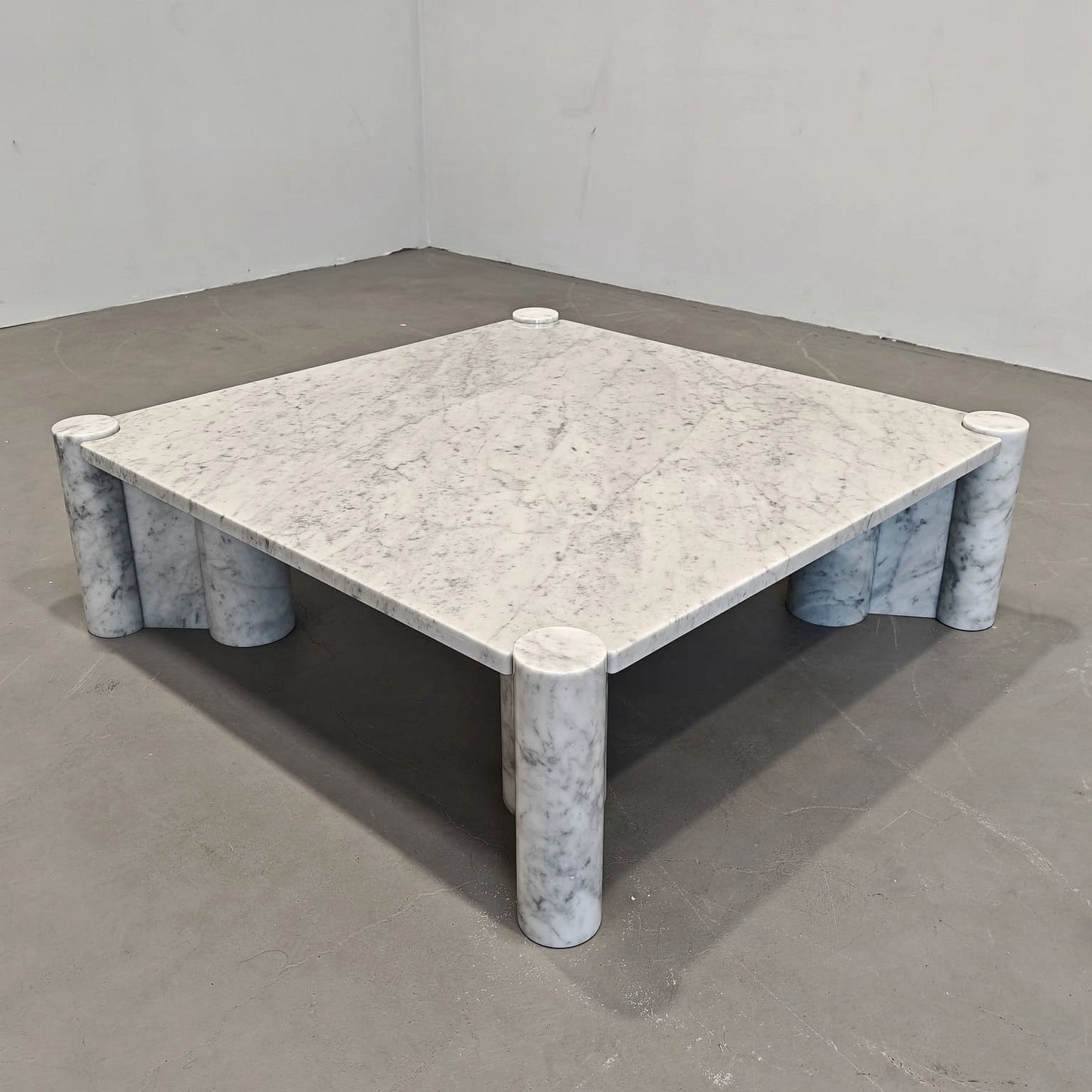 Tavolino da Salotto Coffee Table in marmo mod. Jumbo, Gae Aulenti per Knoll.