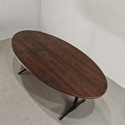 Table design vintage années 60 plateau en bois piétement métal, designer George Nelson pour Herman Miller