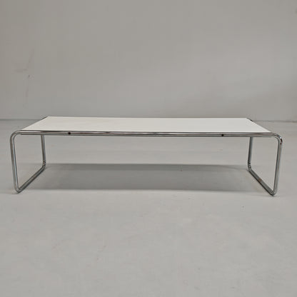 Table basse rectangulaire blanche Laccio de M. Breuer pour Knoll, années 80