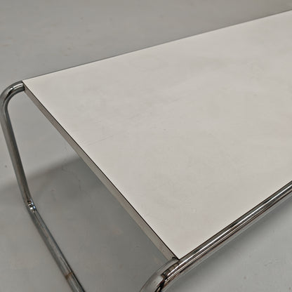 Table basse rectangulaire blanche Laccio de M. Breuer pour Knoll, années 80