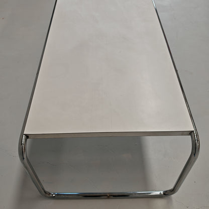 Table basse rectangulaire blanche Laccio de M. Breuer pour Knoll, années 80