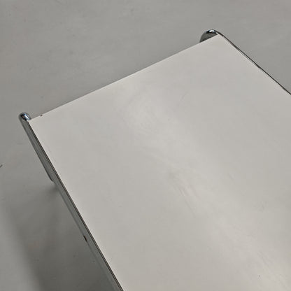 Table basse rectangulaire blanche Laccio de M. Breuer pour Knoll, années 80