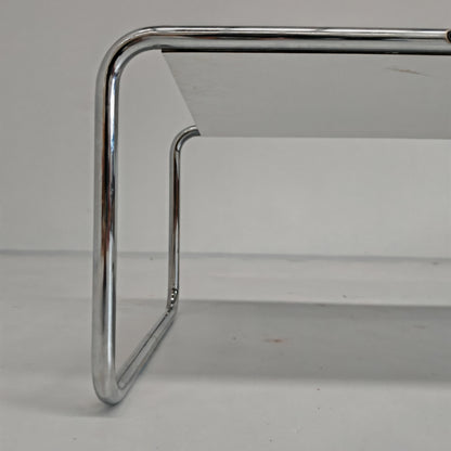 Table basse rectangulaire blanche Laccio de M. Breuer pour Knoll, années 80