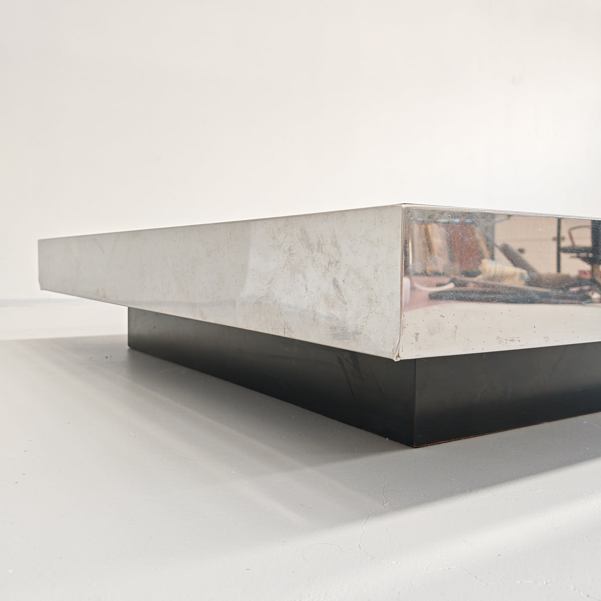 Grande table basse de bar Coffee Tabòlle avec compartiment des années 70 en acier et verre par G. Ausenda pour New York Form