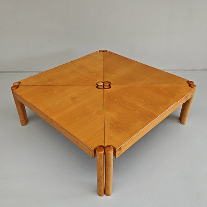 Ensemble de tables basses triangulaires modulables Enolinea en bois clair