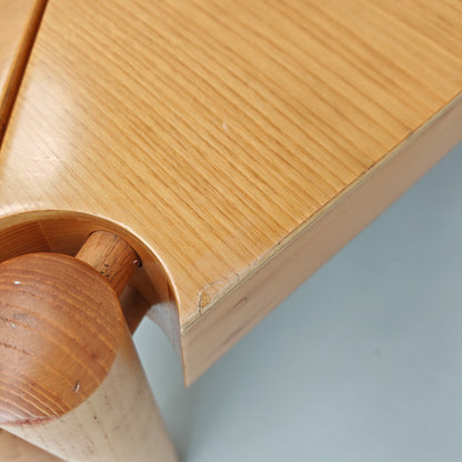 Ensemble de tables basses triangulaires modulables Enolinea en bois clair