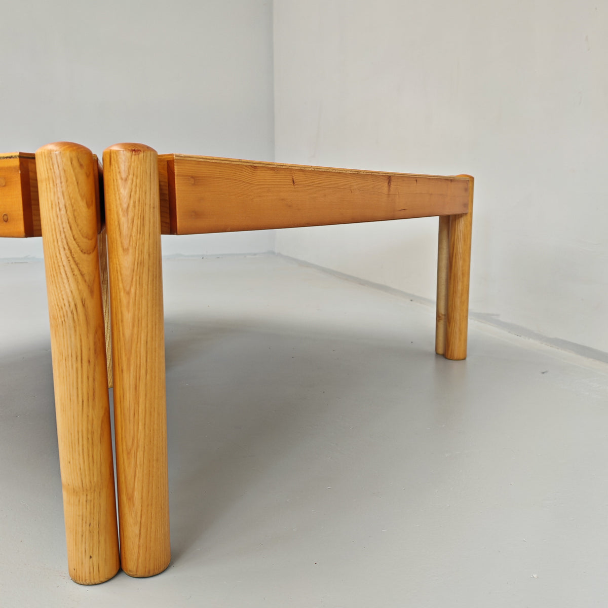 Ensemble de tables basses triangulaires modulables Enolinea en bois clair