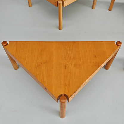 Ensemble de tables basses triangulaires modulables Enolinea en bois clair