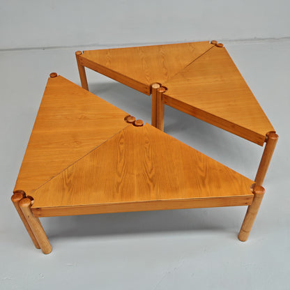 Ensemble de tables basses triangulaires modulables Enolinea en bois clair