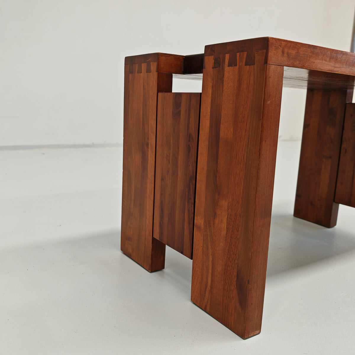 Table basse tabouret vintage en noyer des années 70