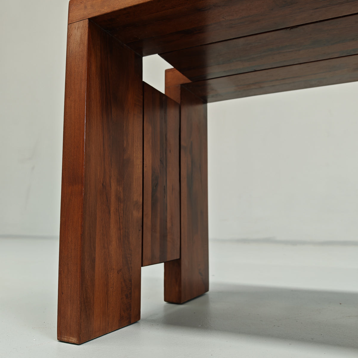 Table basse tabouret vintage en noyer des années 70