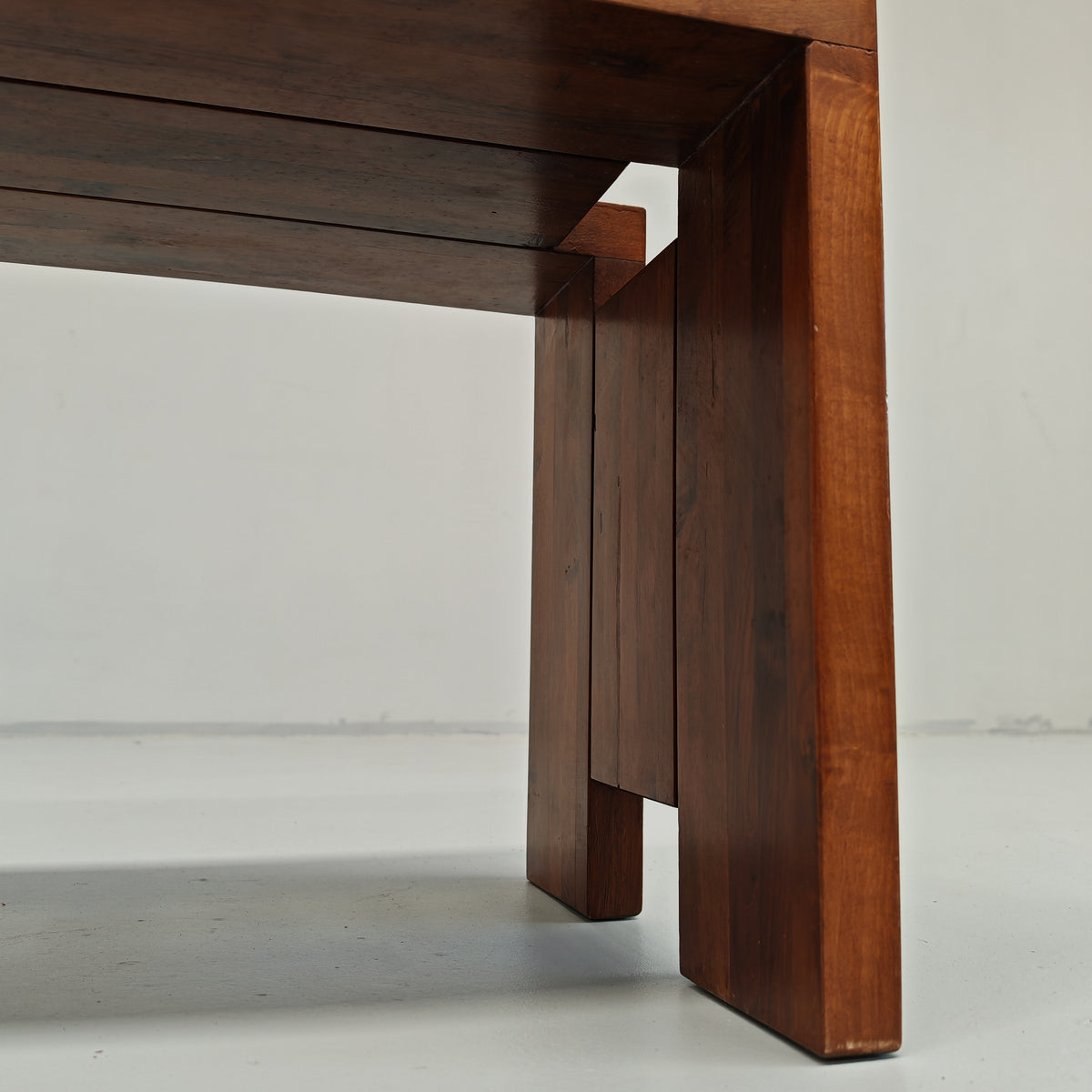 Table basse tabouret vintage en noyer des années 70