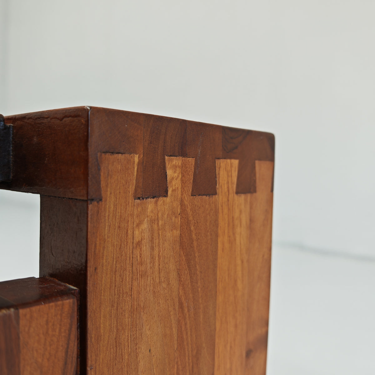 Table basse tabouret vintage en noyer des années 70