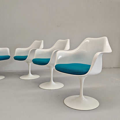 Ensemble de 6 chaises/fauteuils à accoudoirs Tulip d'Eero Saarinen pour Knoll