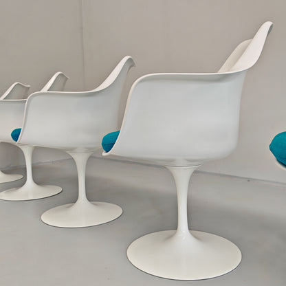 Ensemble de 6 chaises/fauteuils à accoudoirs Tulip d'Eero Saarinen pour Knoll