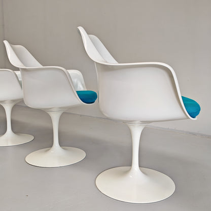 Ensemble de 6 chaises/fauteuils à accoudoirs Tulip d'Eero Saarinen pour Knoll