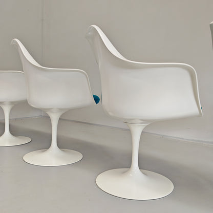Ensemble de 6 chaises/fauteuils à accoudoirs Tulip d'Eero Saarinen pour Knoll