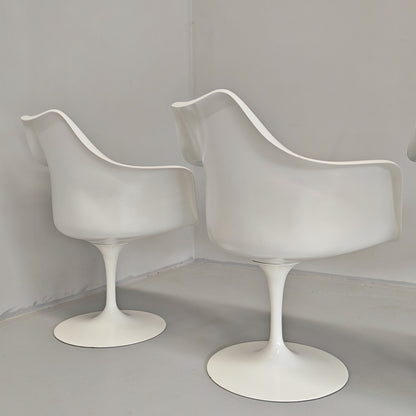 Ensemble de 6 chaises/fauteuils à accoudoirs Tulip d'Eero Saarinen pour Knoll