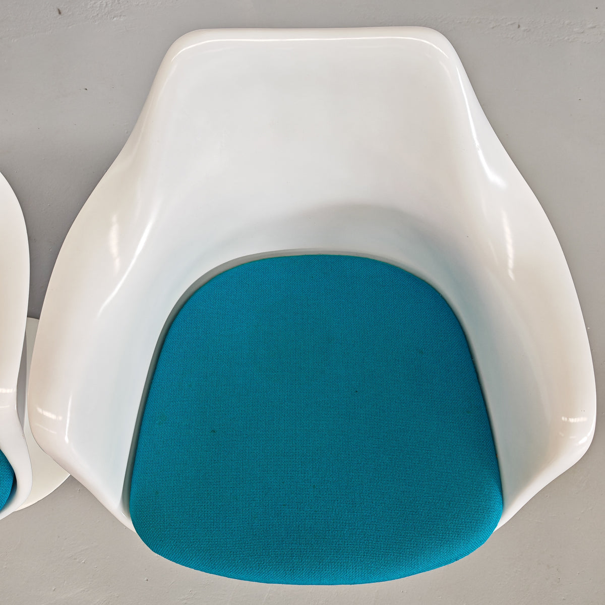 Ensemble de 6 chaises/fauteuils à accoudoirs Tulip d'Eero Saarinen pour Knoll