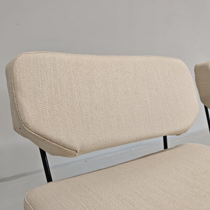 Paire de fauteuils en tissu blanc lait modèle "Elettra" Studio BBPR pour Arflex, années 50