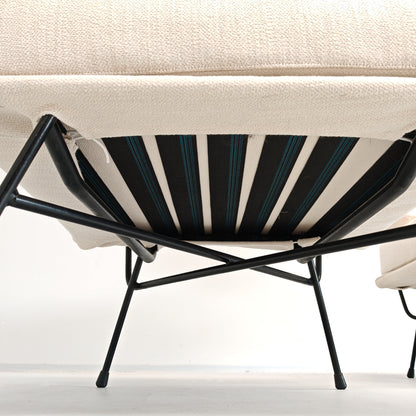 Paire de fauteuils en tissu blanc lait modèle "Elettra" Studio BBPR pour Arflex, années 50