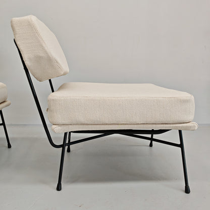 Paire de fauteuils en tissu blanc lait modèle "Elettra" Studio BBPR pour Arflex, années 50