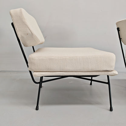 Paire de fauteuils en tissu blanc lait modèle "Elettra" Studio BBPR pour Arflex, années 50