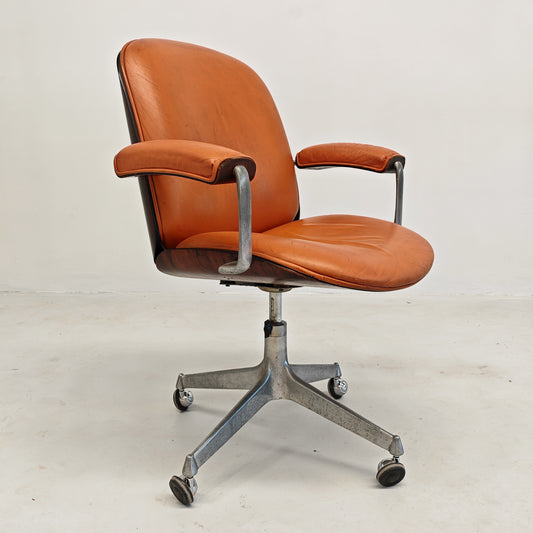 Poltrona direzionale in pelle MIM Ico Parisi anni 60