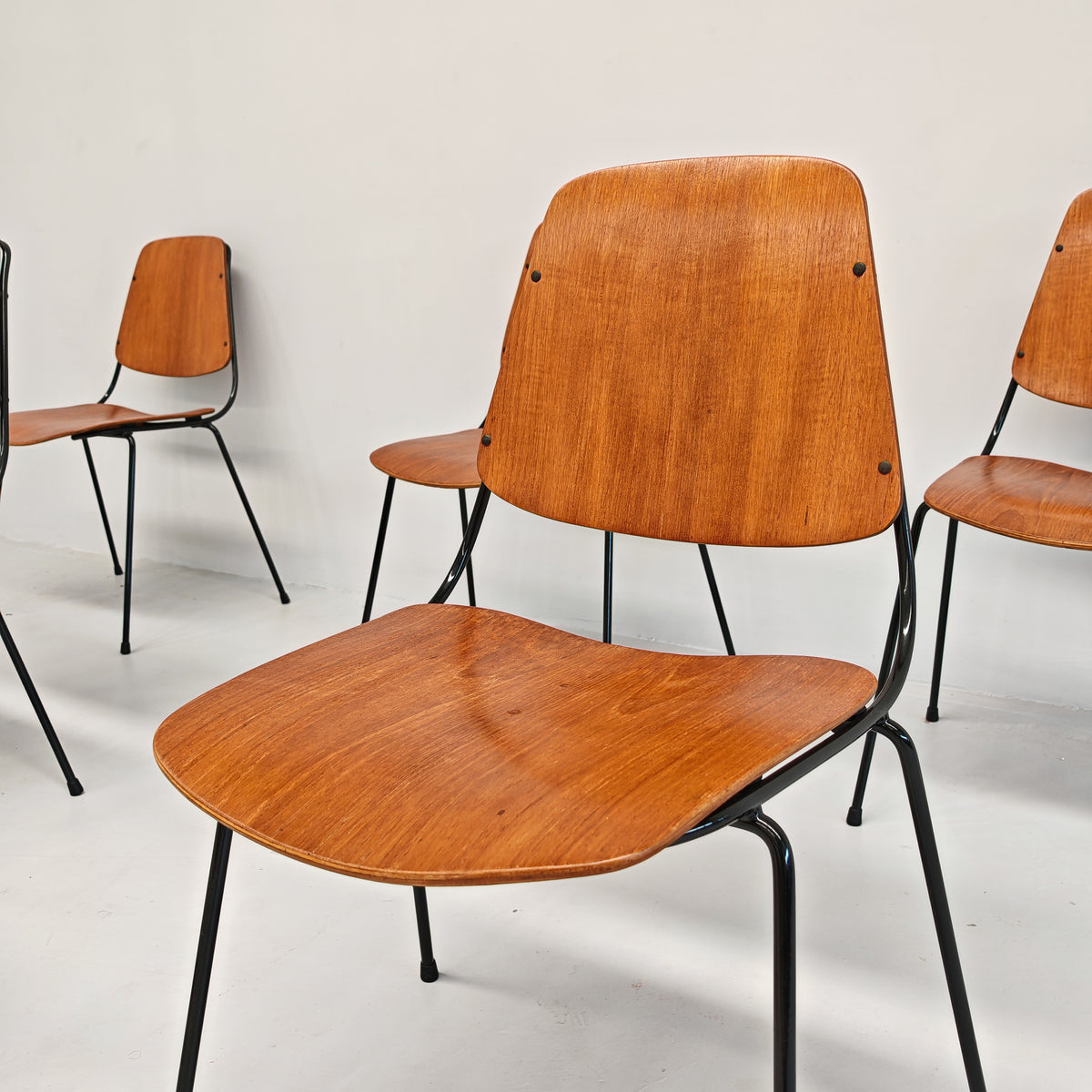 Augusto Bozzi chairs for Saporiti 1950