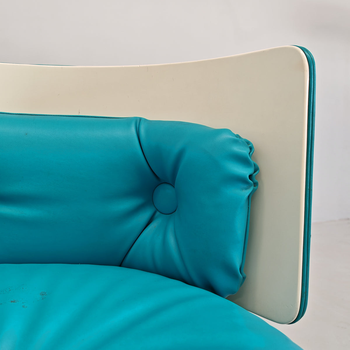 Petit fauteuil bleu Dilly Dally de L. Massoni pour Poltrona Frau, années 70
