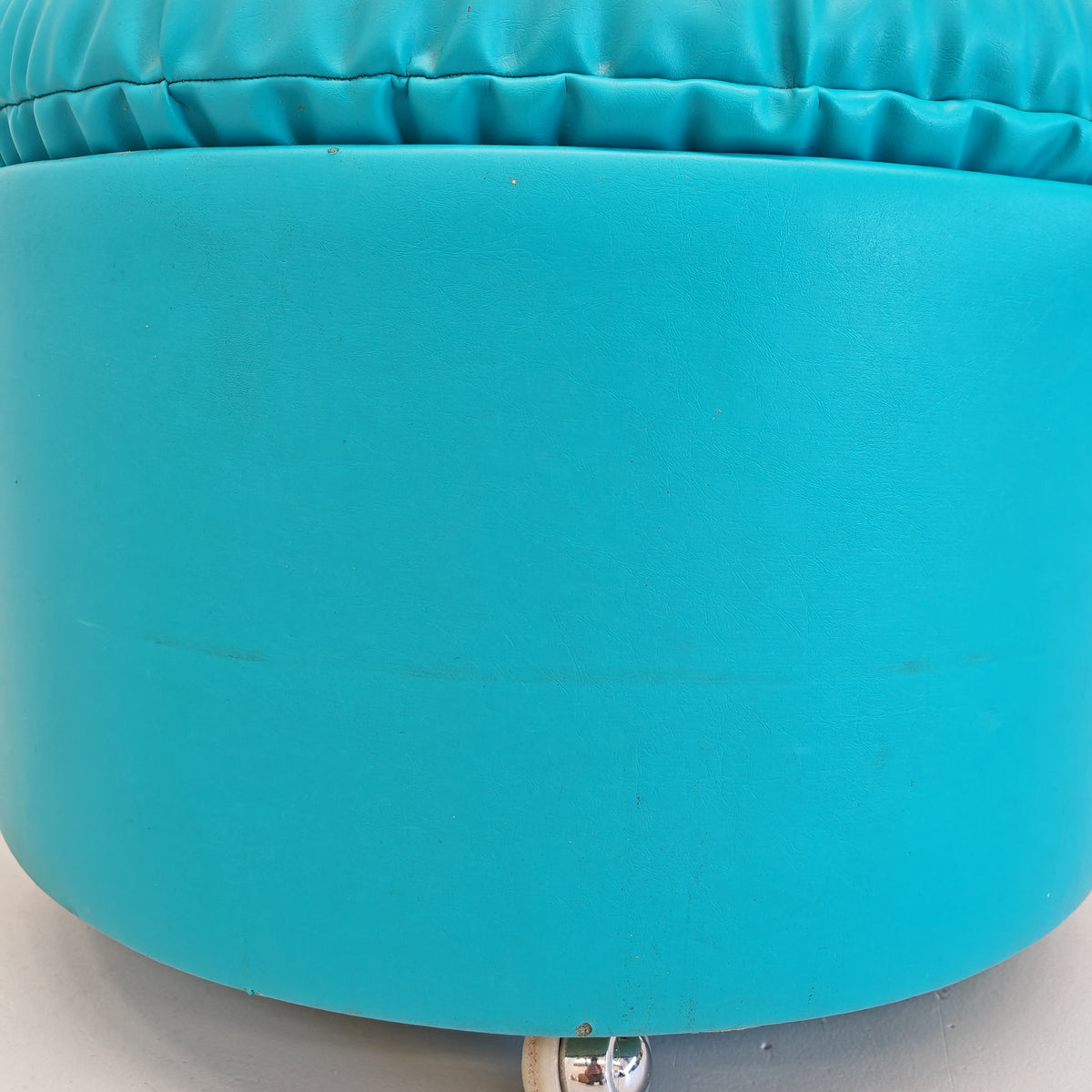 Petit fauteuil bleu Dilly Dally de L. Massoni pour Poltrona Frau, années 70
