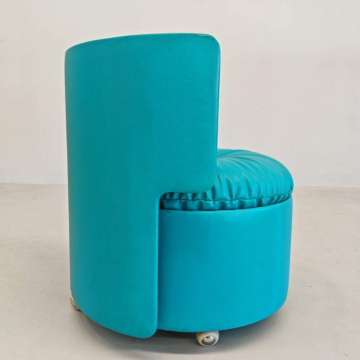 Petit fauteuil bleu Dilly Dally de L. Massoni pour Poltrona Frau, années 70