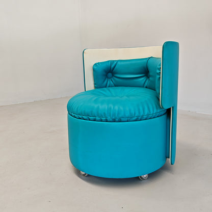 Petit fauteuil bleu Dilly Dally de L. Massoni pour Poltrona Frau, années 70