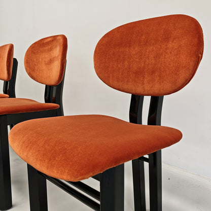 Ensemble de 8 chaises en velours mod. "MED" G. Stoppino et L. Acerbis pour Acerbis, années 1980