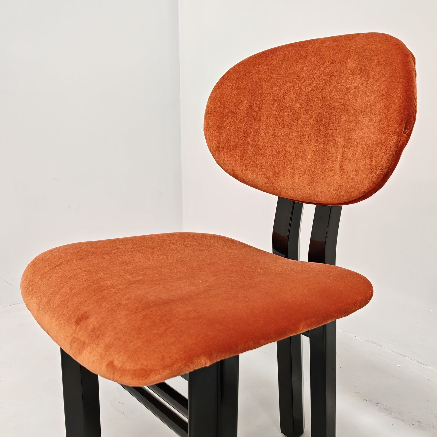 Set di 8 sedie in velluto mod. "MED" G. Stoppino e L. Acerbis per Acerbis 1980's