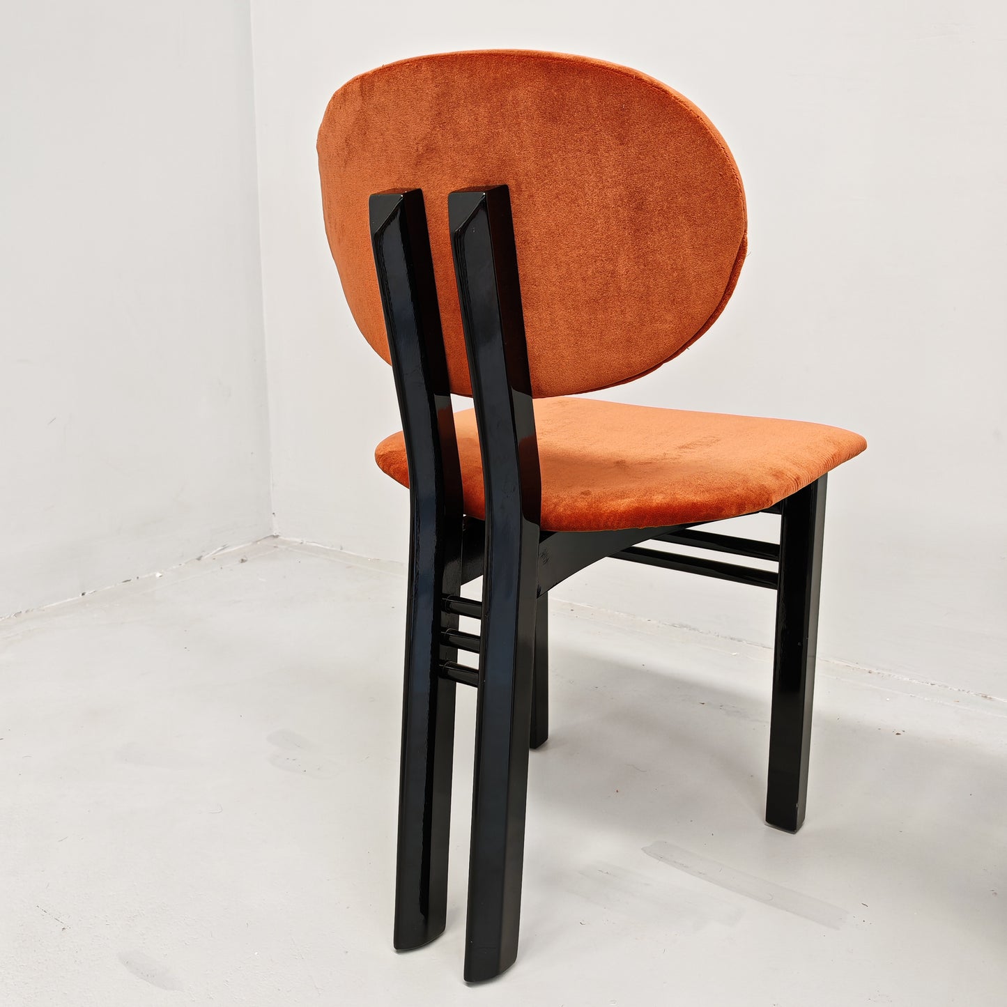 Set di 8 sedie in velluto mod. "MED" G. Stoppino e L. Acerbis per Acerbis 1980's