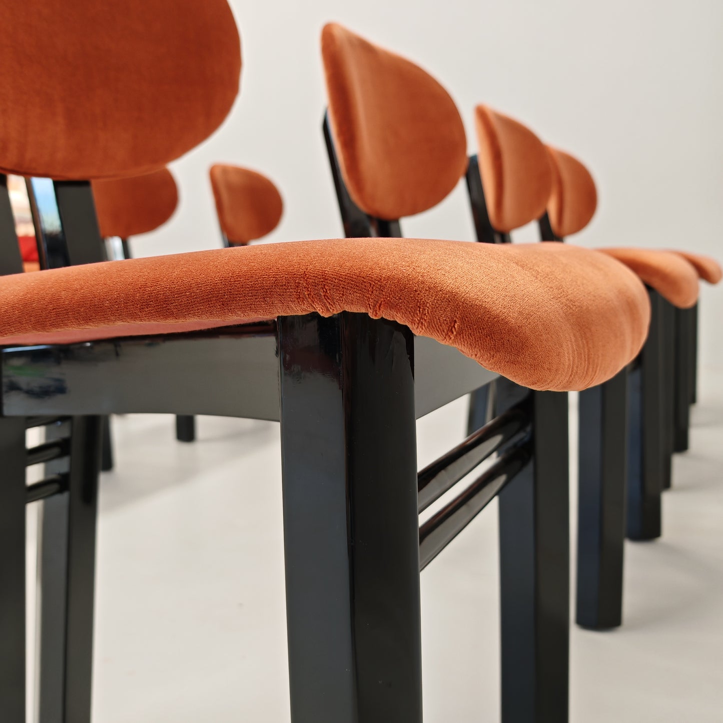 Set di 8 sedie in velluto mod. "MED" G. Stoppino e L. Acerbis per Acerbis 1980's